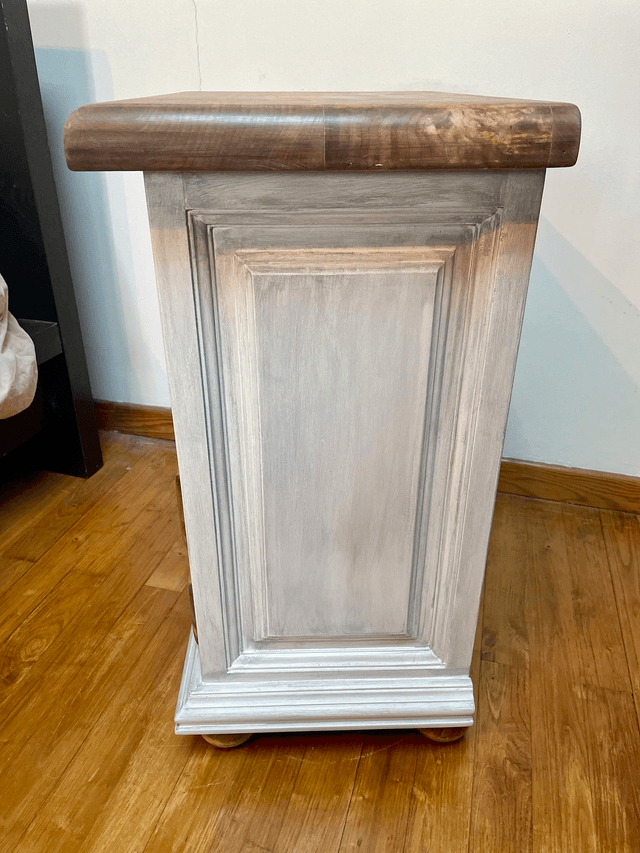 Table de chevet