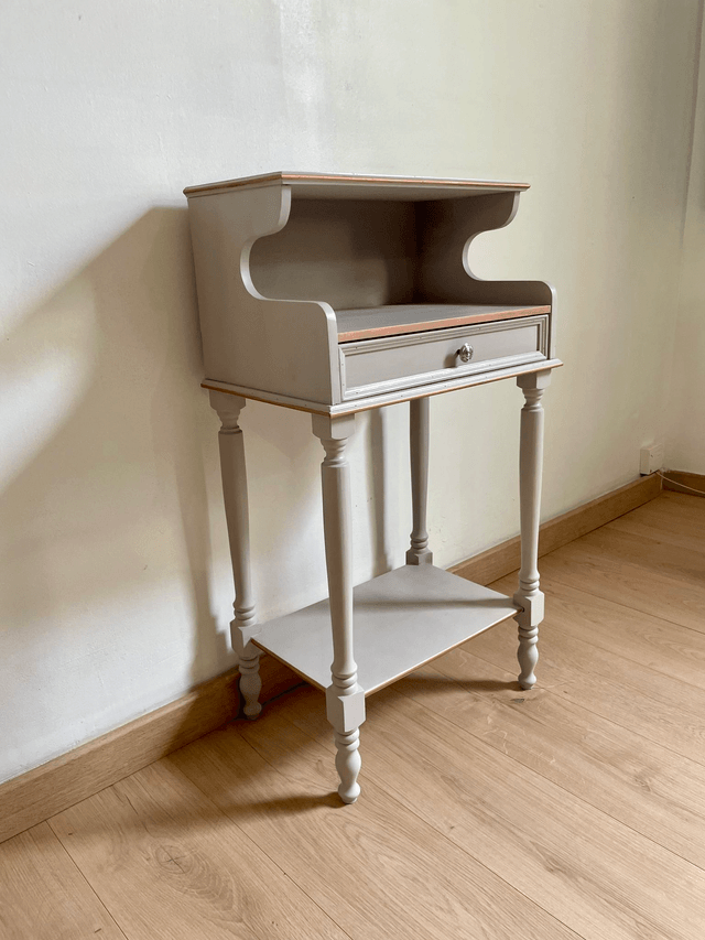 Console d'entrée ou table de chevet