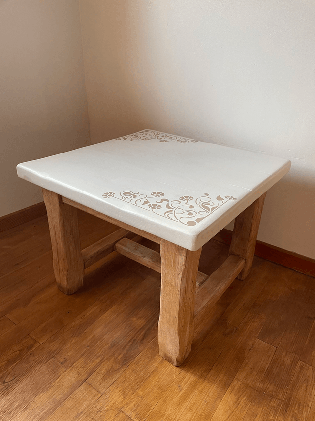 Table basse carrée
