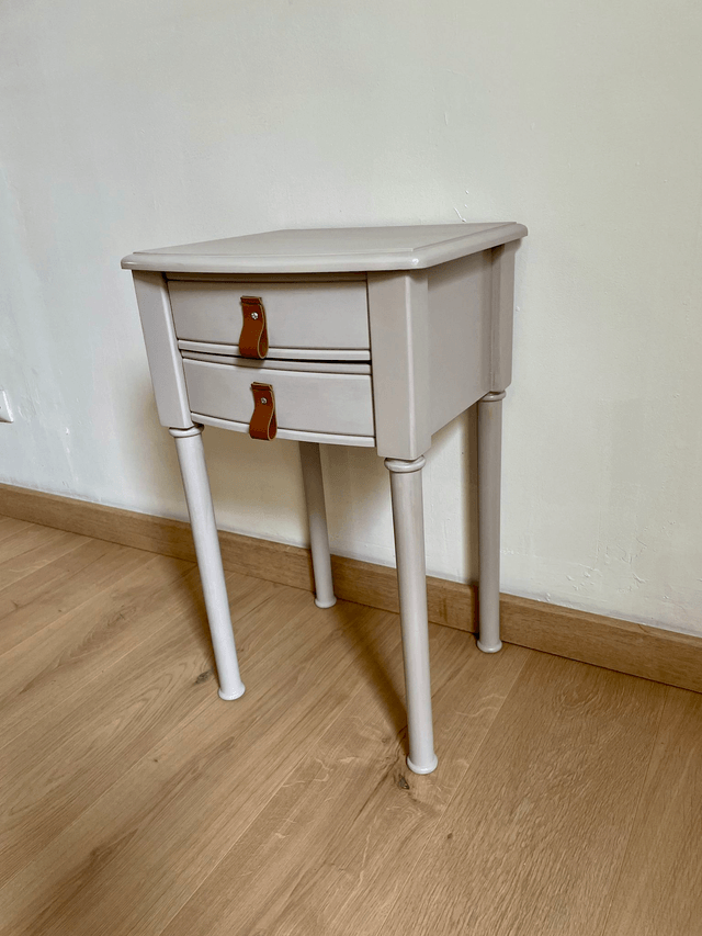 Table de chevet