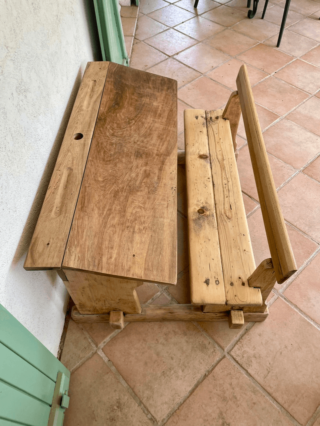 Bureau d'écolier ancien