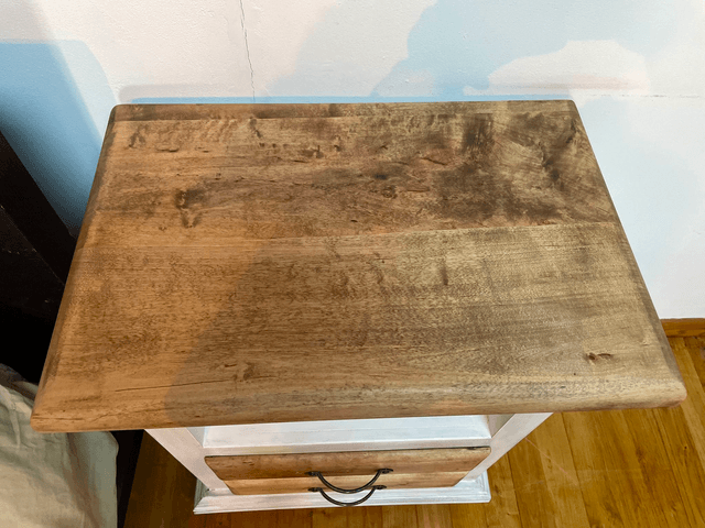 Table de chevet
