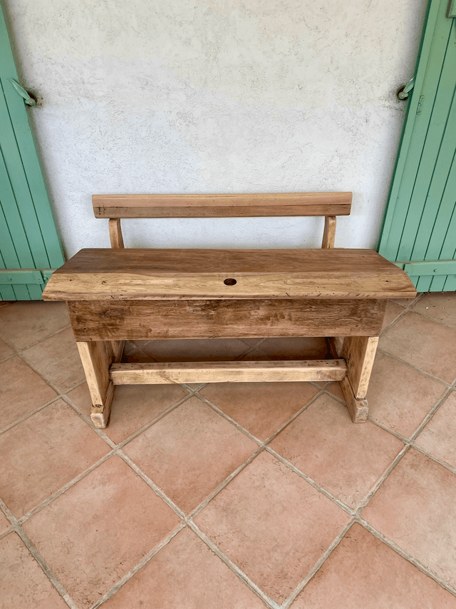 Bureau d'écolier ancien