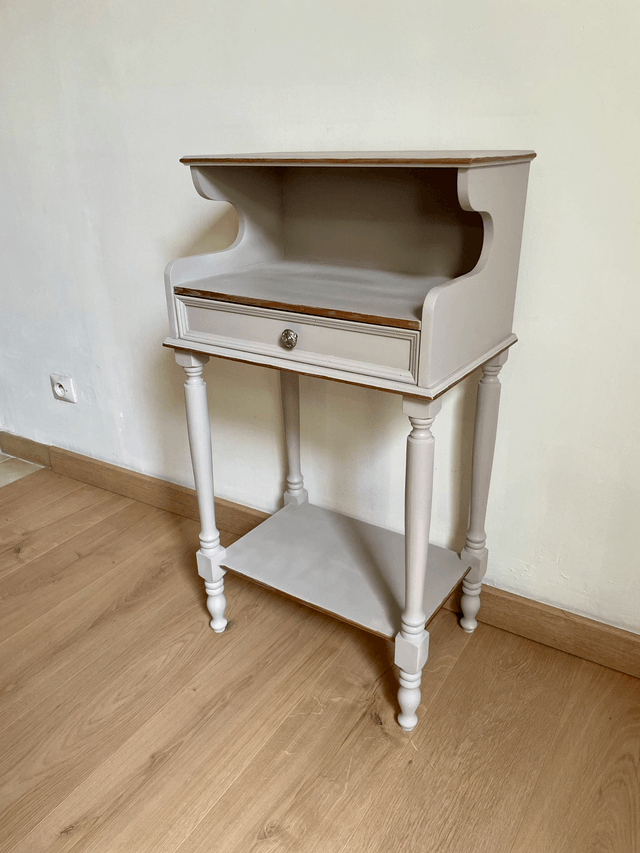 Console d'entrée ou table de chevet