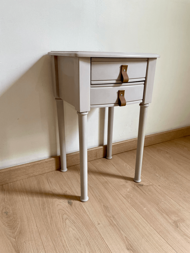Table de chevet