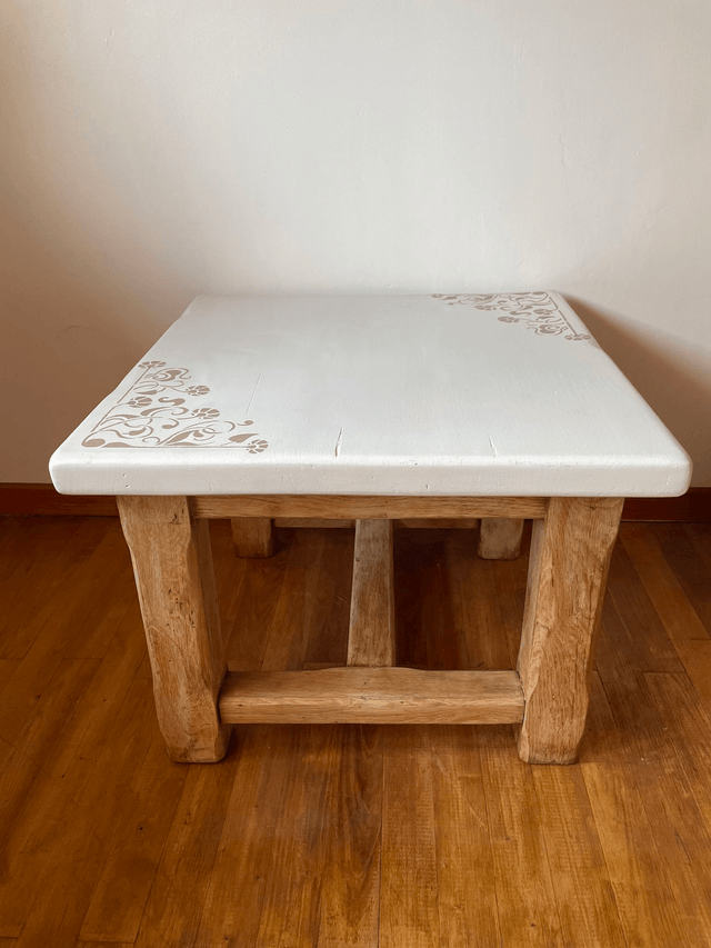 Table basse carrée
