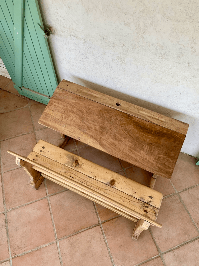 Bureau d'écolier ancien