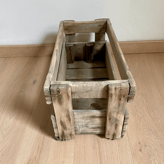 Ancienne caisse à bouteille en bois