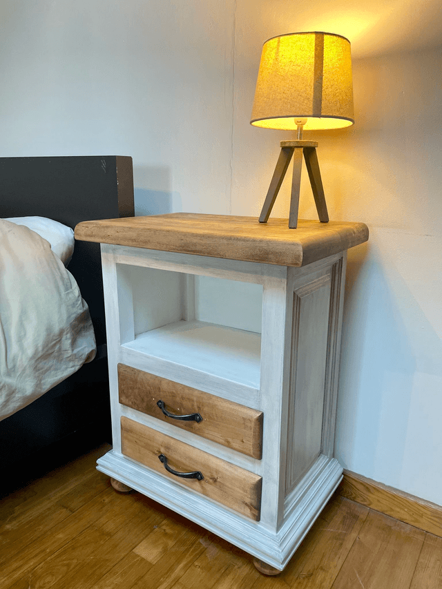 Table de chevet