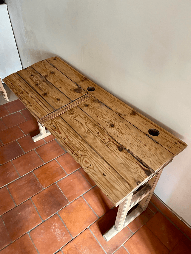 Bureau d'écolier en pin