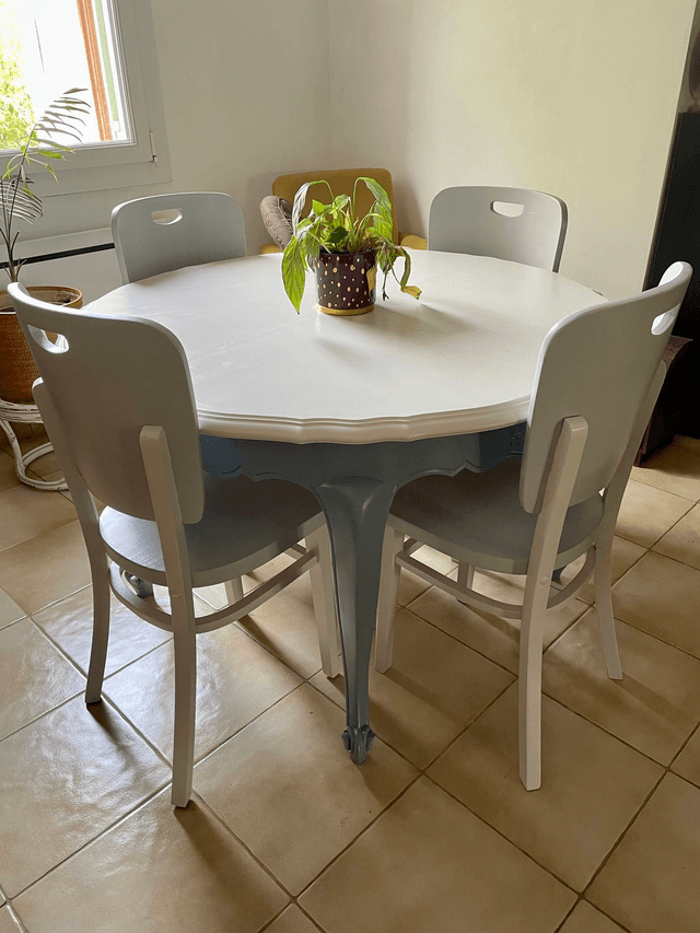 4 chaises bistrot en bois 