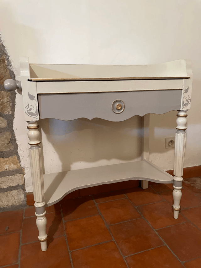 Desserte ou console d'entrée