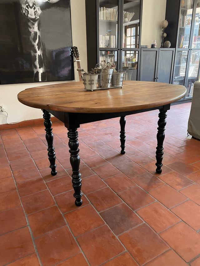 Table ronde en chêne