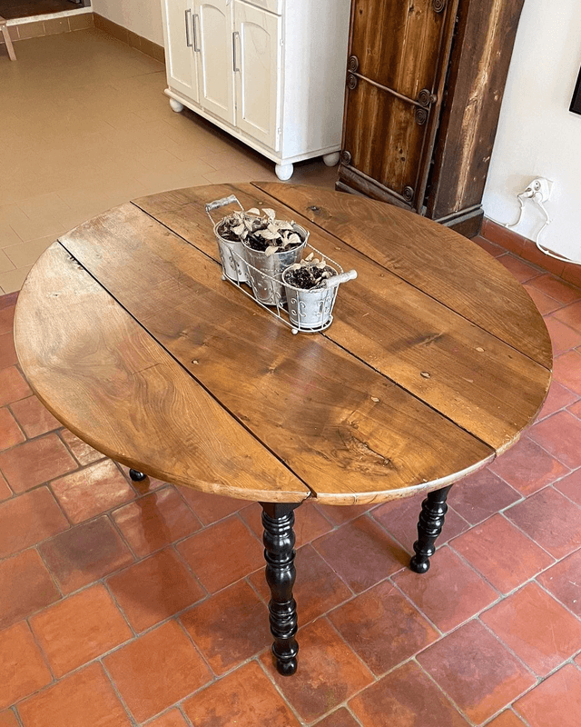 Table ronde en chêne
