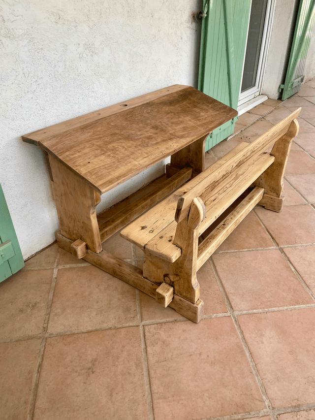 Bureau d&#039;écolier ancien