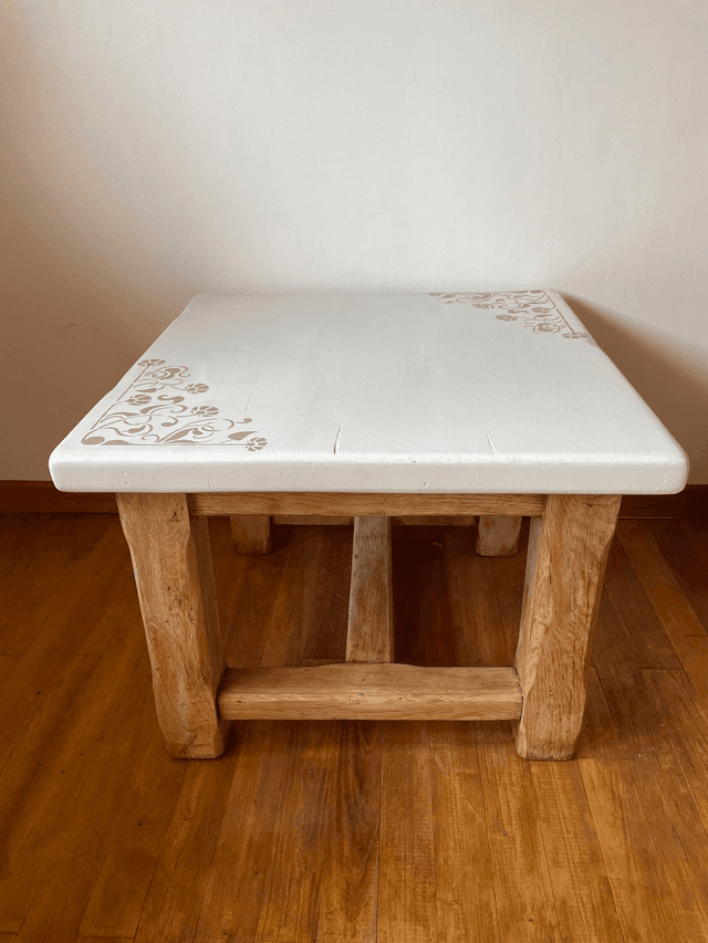 Table basse carrée